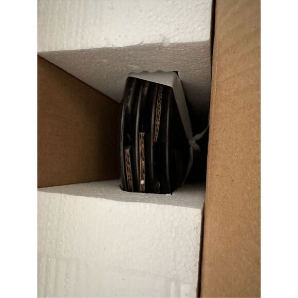 Disney The Skeleton Dance and The Haunted House Scary Ceramic Plate Set Of 4-NIB - Picture 11 of 11